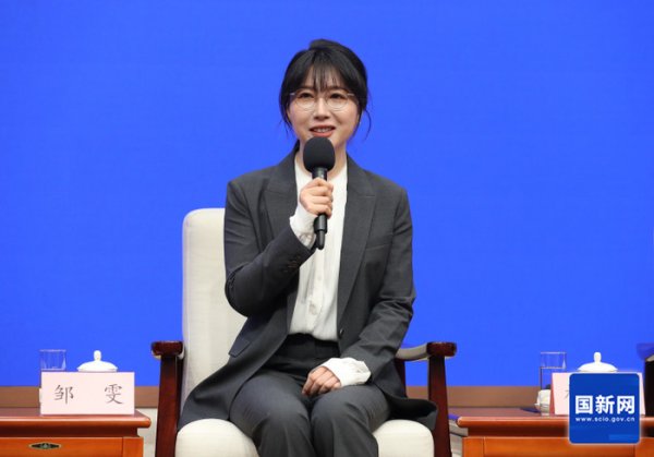 世界杯体育官方网站 超4200万粉丝“新闻姐”邹雯：忠诚、真挚、委果是最佳的传播力｜昂然者说